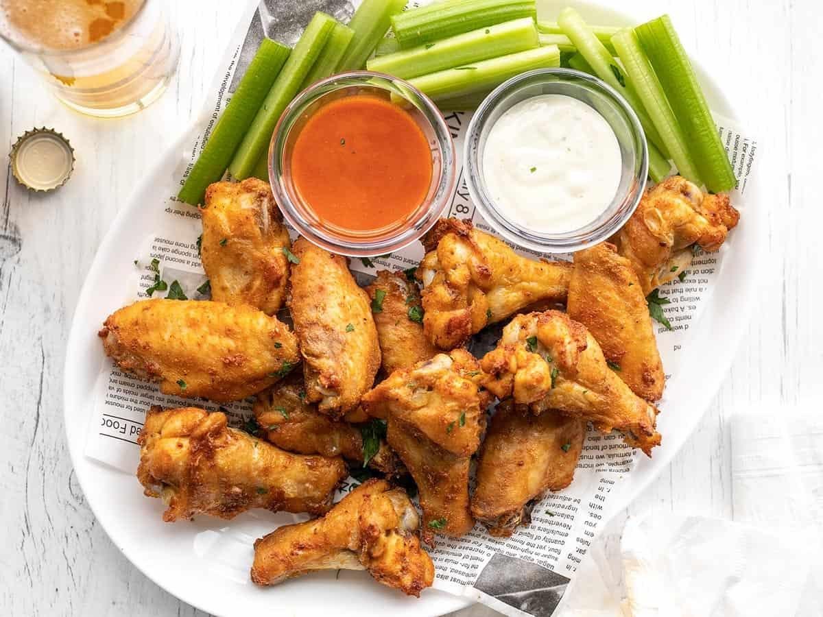 Crispy Baked Chicken Wings: A Perfect Game Day Snack