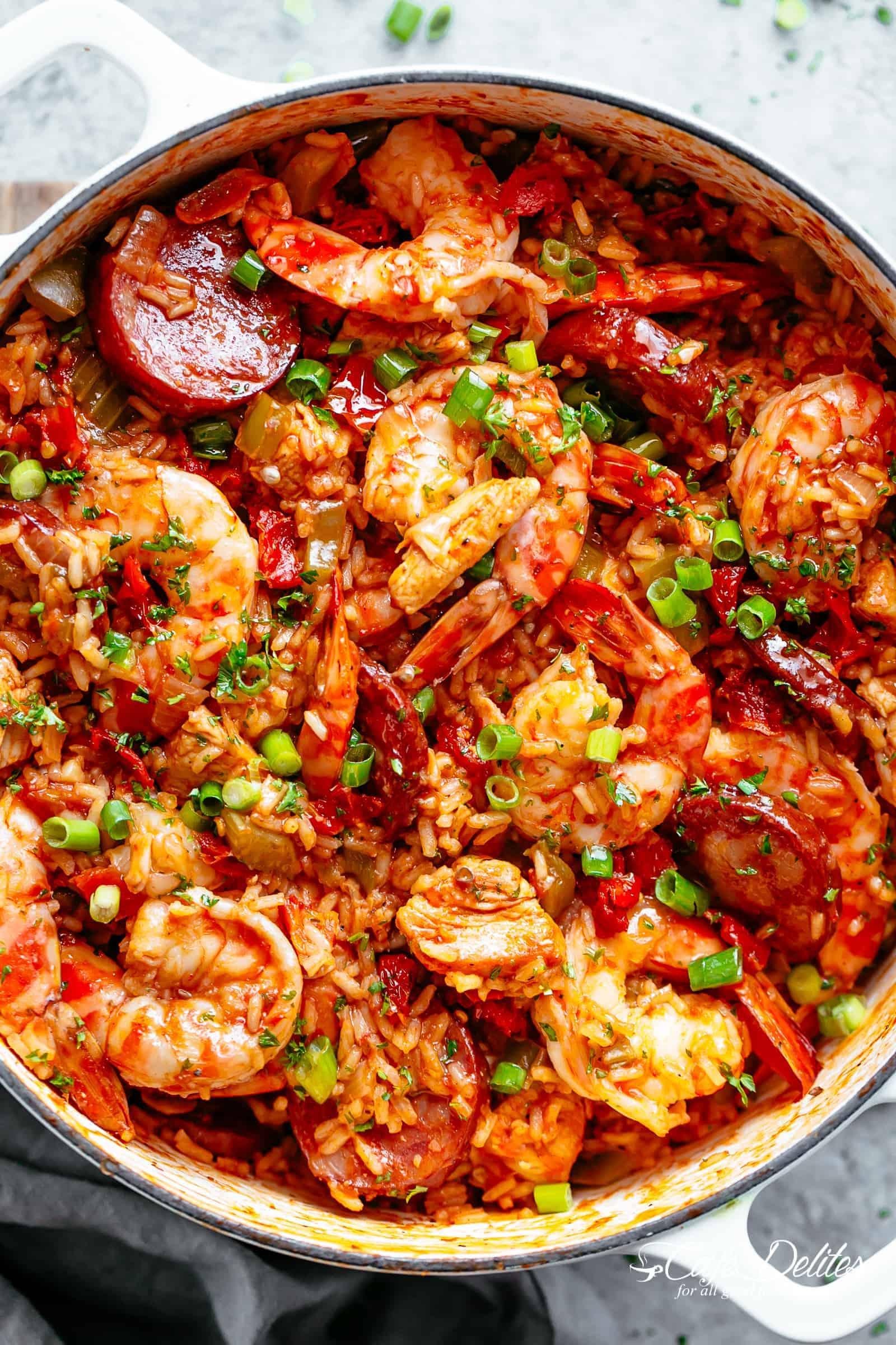 Spice Up Your Dinner Party with this Flavor-Packed Cajun Shrimp and Sausage Jambalaya Recipe