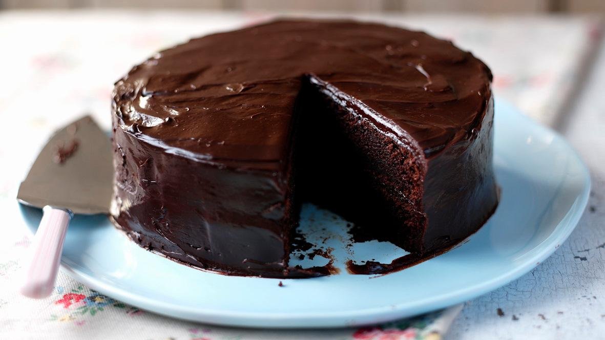 Satisfy Your Sweet Tooth: Decadent Chocolate Cake Recipe
