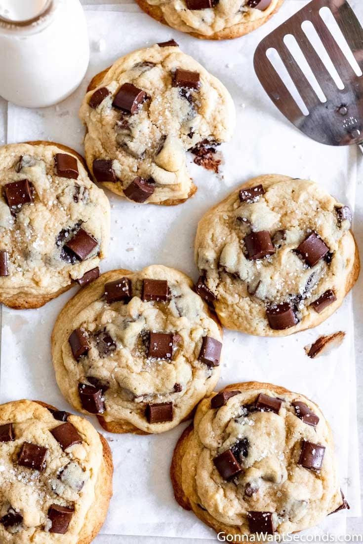 Melt-in-Your-Mouth Chocolate Chunk Cookies: A Recipe to Satisfy Your Sweet Cravings!