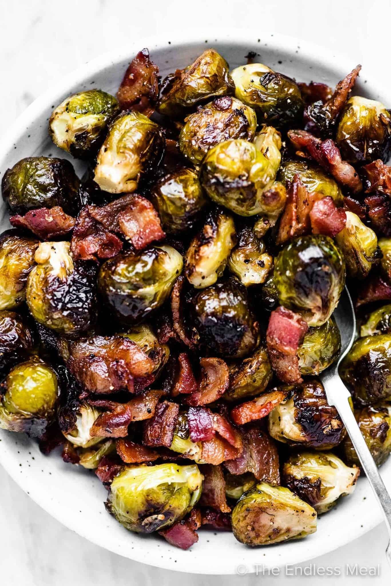 Crispy Brussels Sprouts with Bacon: A Perfect Side Dish for Any Meal