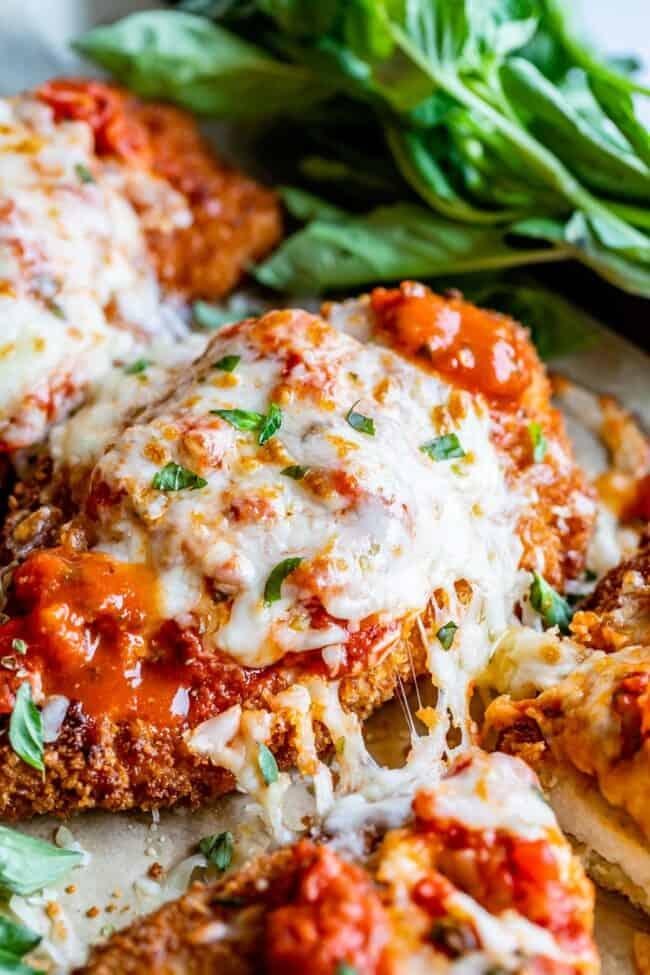 Bite into the Best: A Mouthwatering Recipe for Crispy Chicken Parmesan