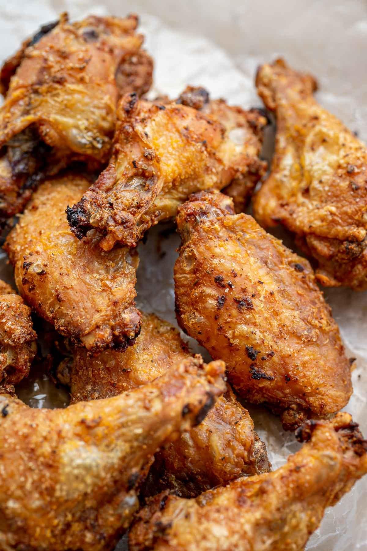 The Ultimate Guide to Making Perfectly Crispy Chicken Wings at Home