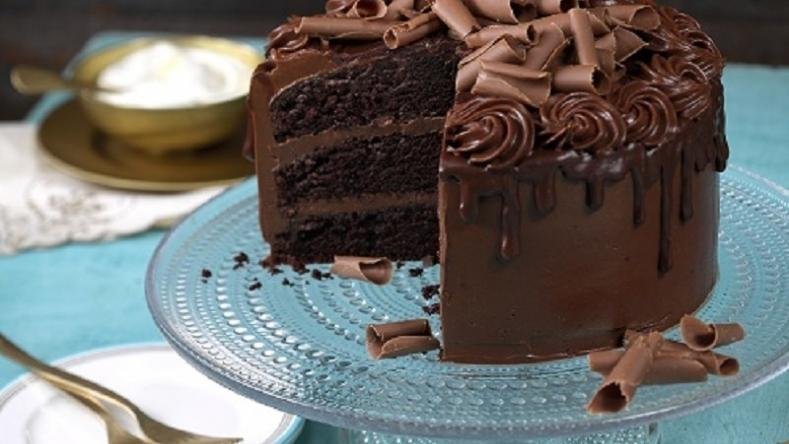 A Divine Chocolate Cake Recipe That Will Leave Your Taste Buds Delighted!