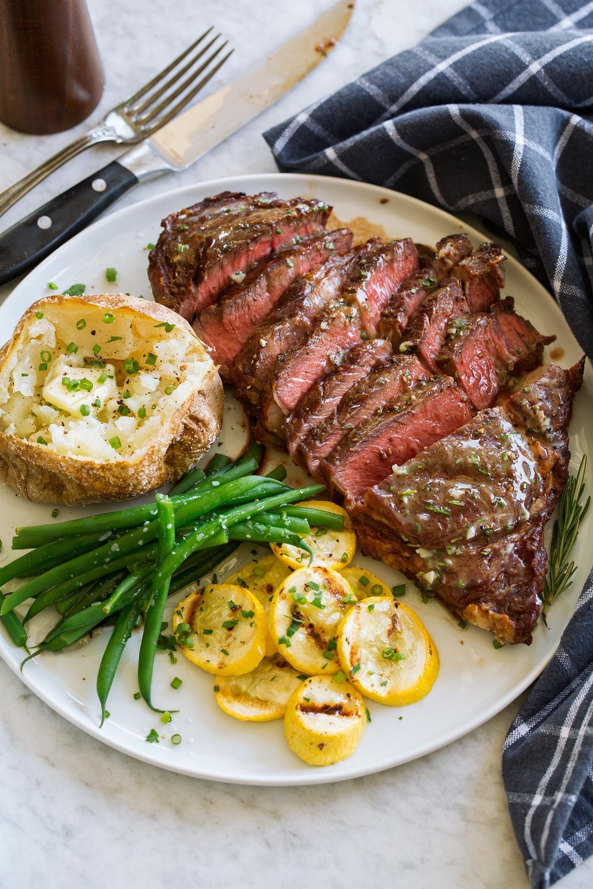 Sink Your Teeth into Our Juicy Grilled Steak Recipe!