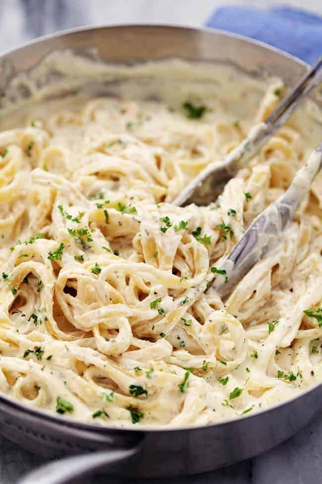 10 Minute Chicken Alfredo with Homemade Sauce