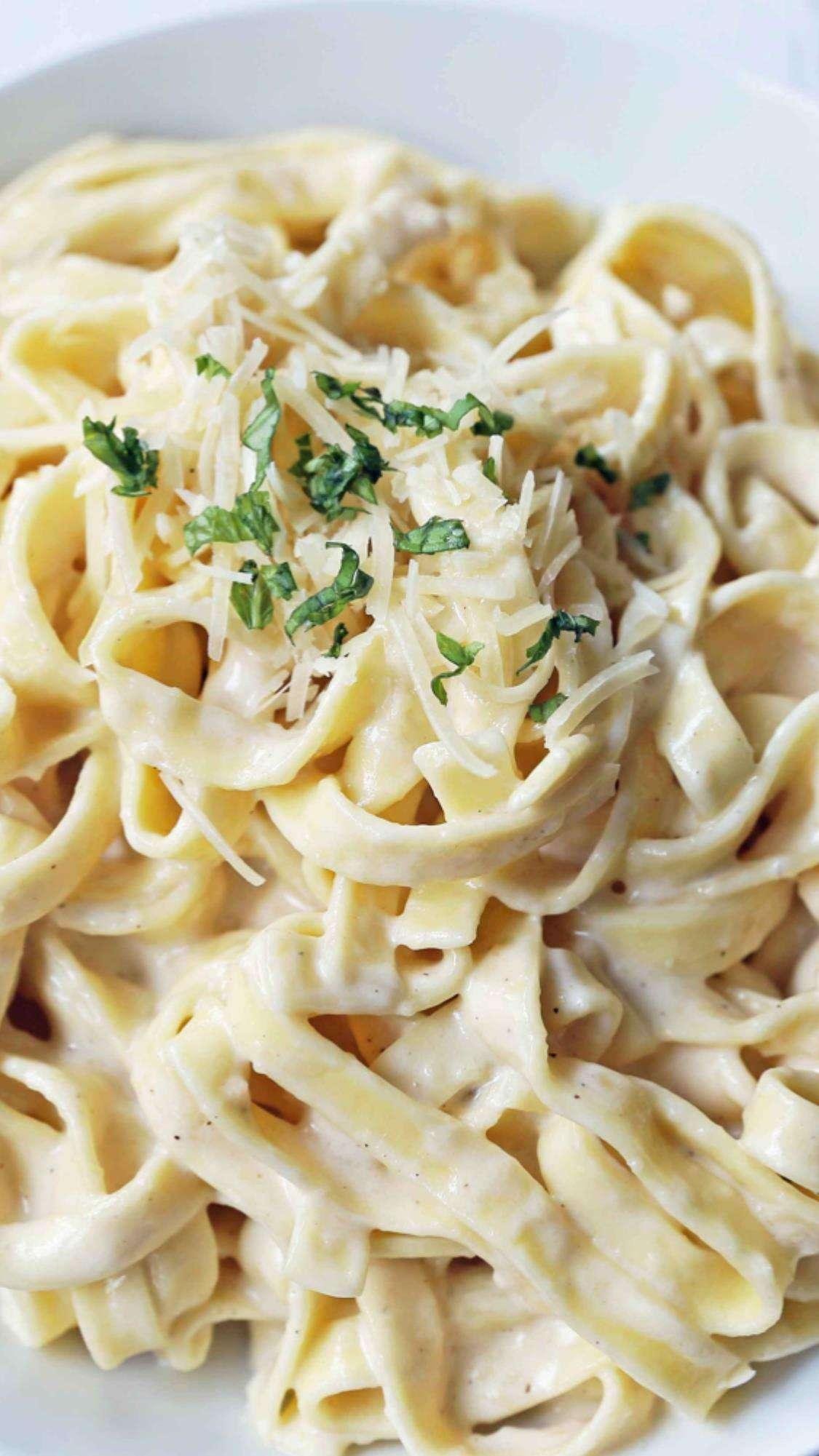 The Perfect Pasta: How to Make Homemade Fettuccine Alfredo