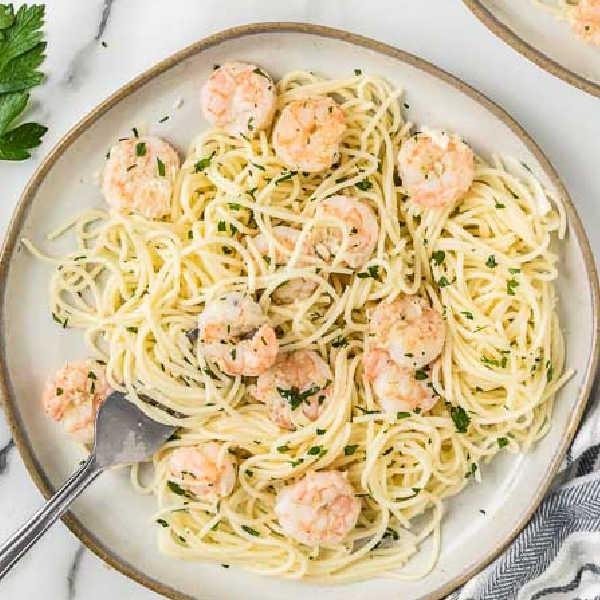 Mouth-Watering Lemon Garlic Shrimp Scampi Recipe for a Perfect Dinner Night