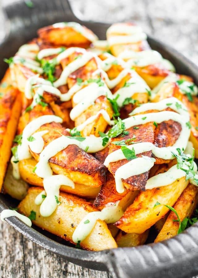 Crispy Potato Wedges with garlic aioli dipping sauce – the ultimate side dish