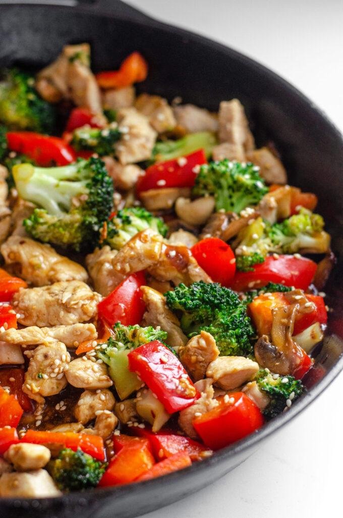 10 Minute Easy And Healthy Stir Fry Recipe The Gourmet Cookbook