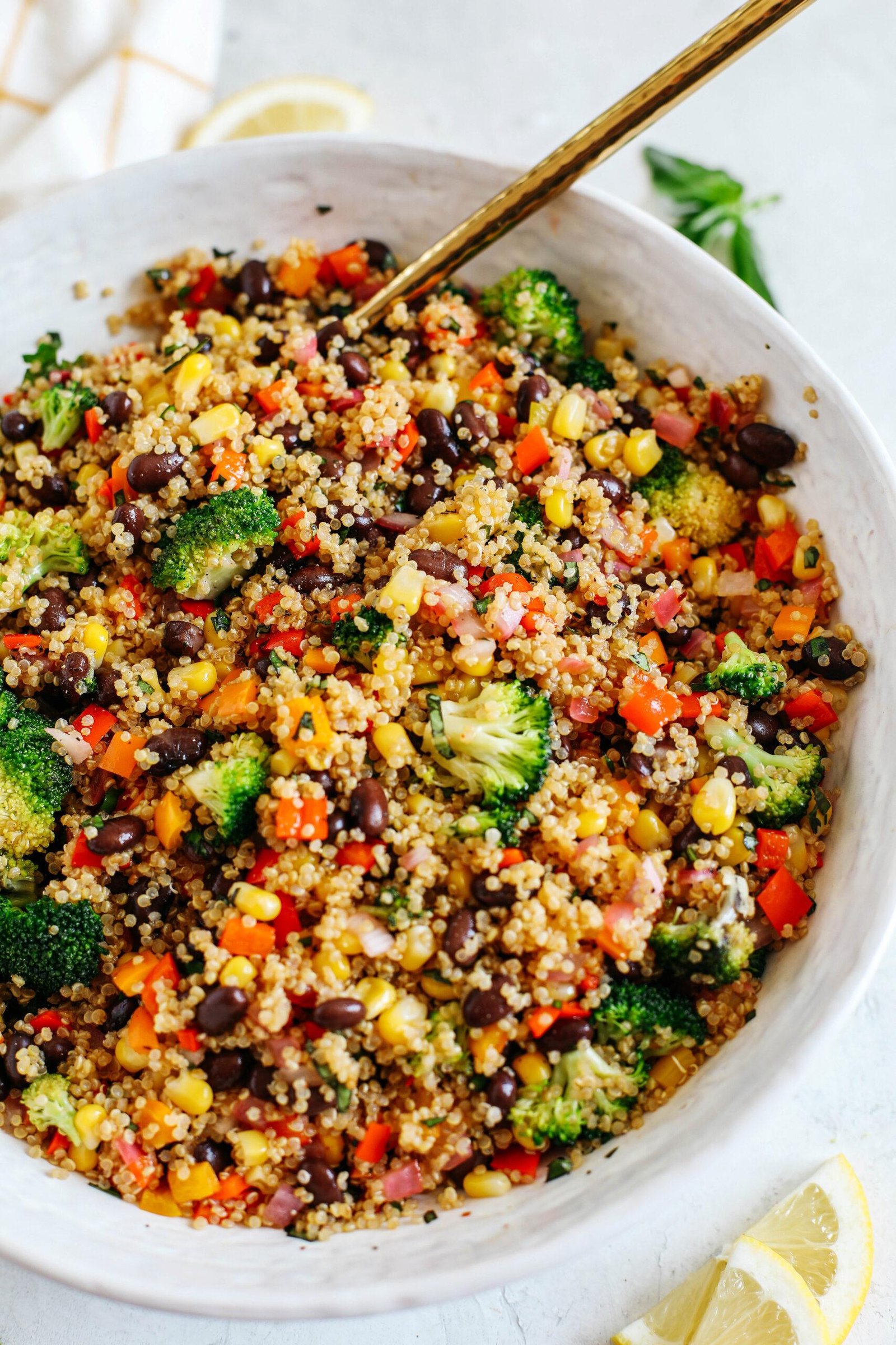 Deliciously Simple and Healthy Quinoa Salad Recipe for Summer