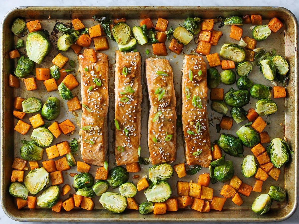 15 Minute Sheet Pan Salmon and Veggie Dinner: Healthy and Delicious Weeknight Meal