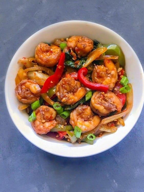 Spicy Garlic Shrimp Stir Fry: A Quick and Easy Recipe for a Weeknight Dinner