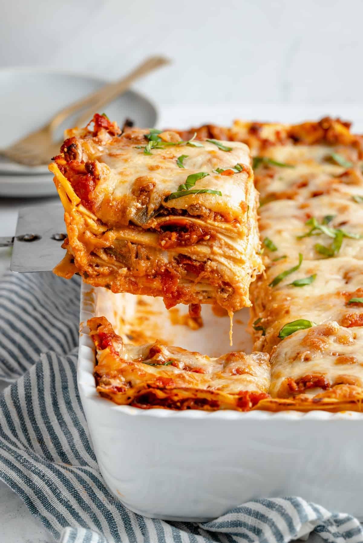 Wholesome and Delicious: A Vegan Lasagna Recipe for Busy Weeknights