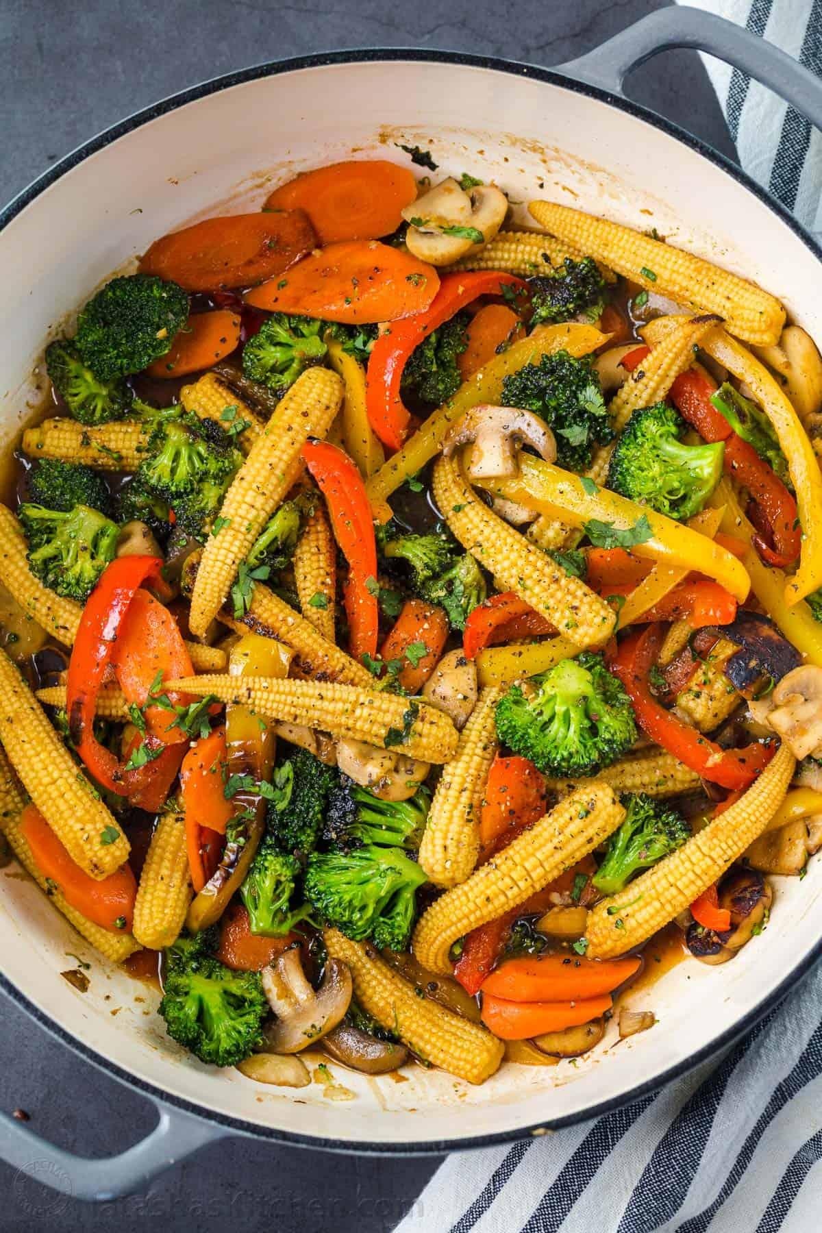 Spice up your weeknight with this mouthwatering vegetarian stir-fry