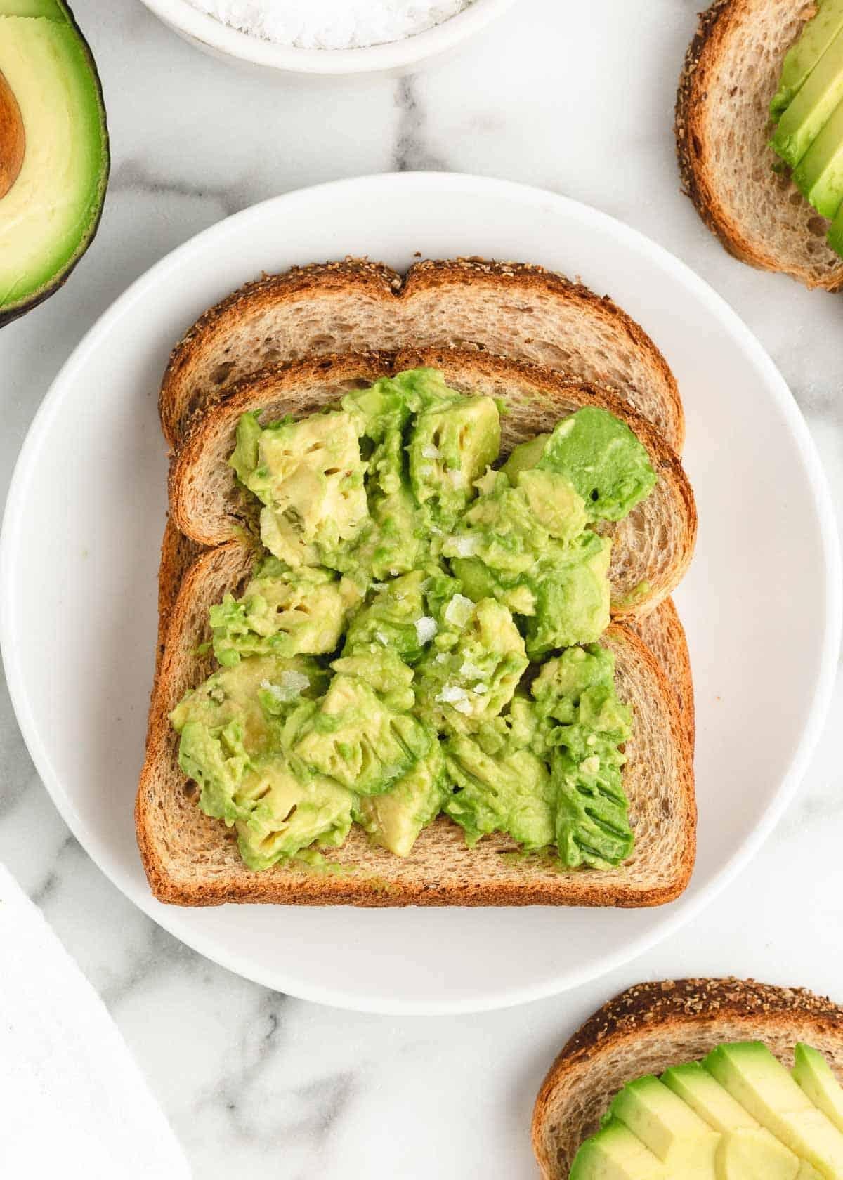 5-Minute Homemade Avocado Toast: Perfect Breakfast for Busy Mornings!